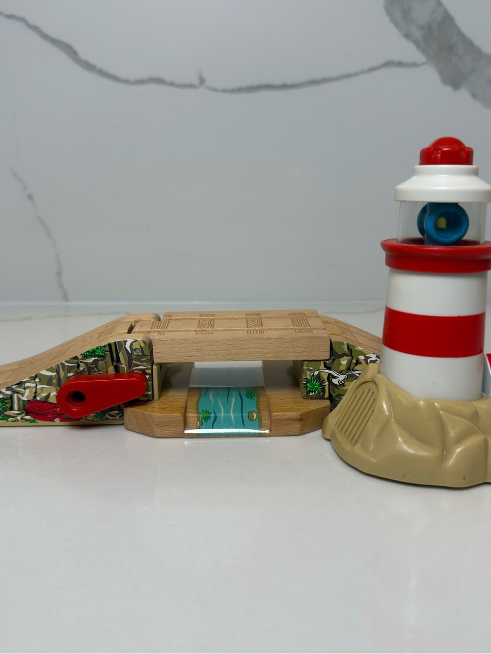 Thomas The Train Wooden Railway Lighthouse Bridge W/lights And Sounds- FLAWS